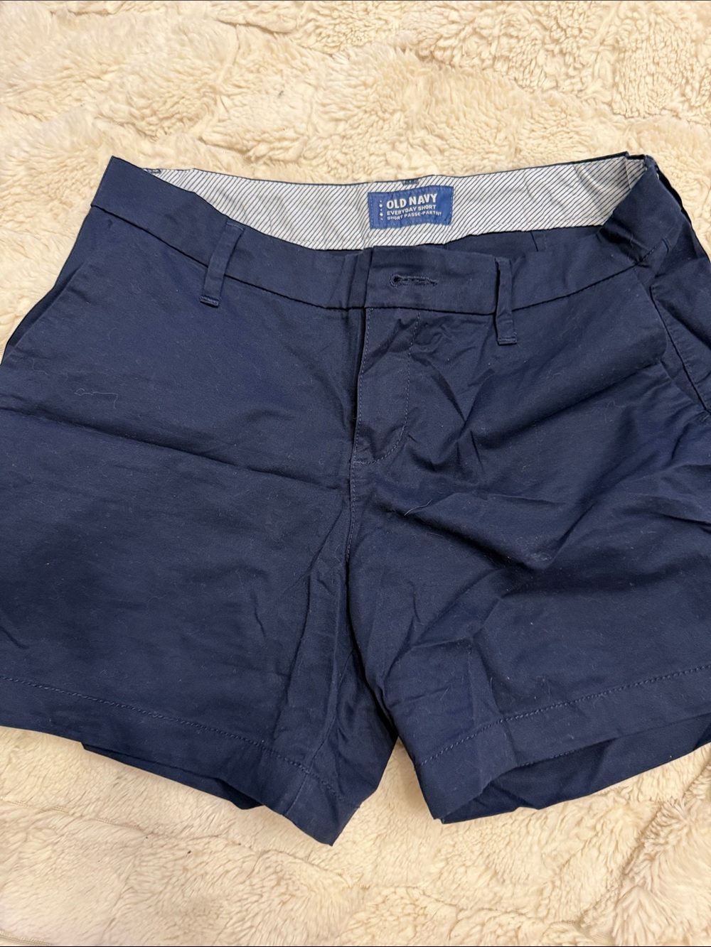 Old Navy Men's Navy Flat-Front Chino Shorts